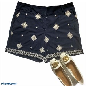 Ann Taylor Loft Riviera Short. Size 10